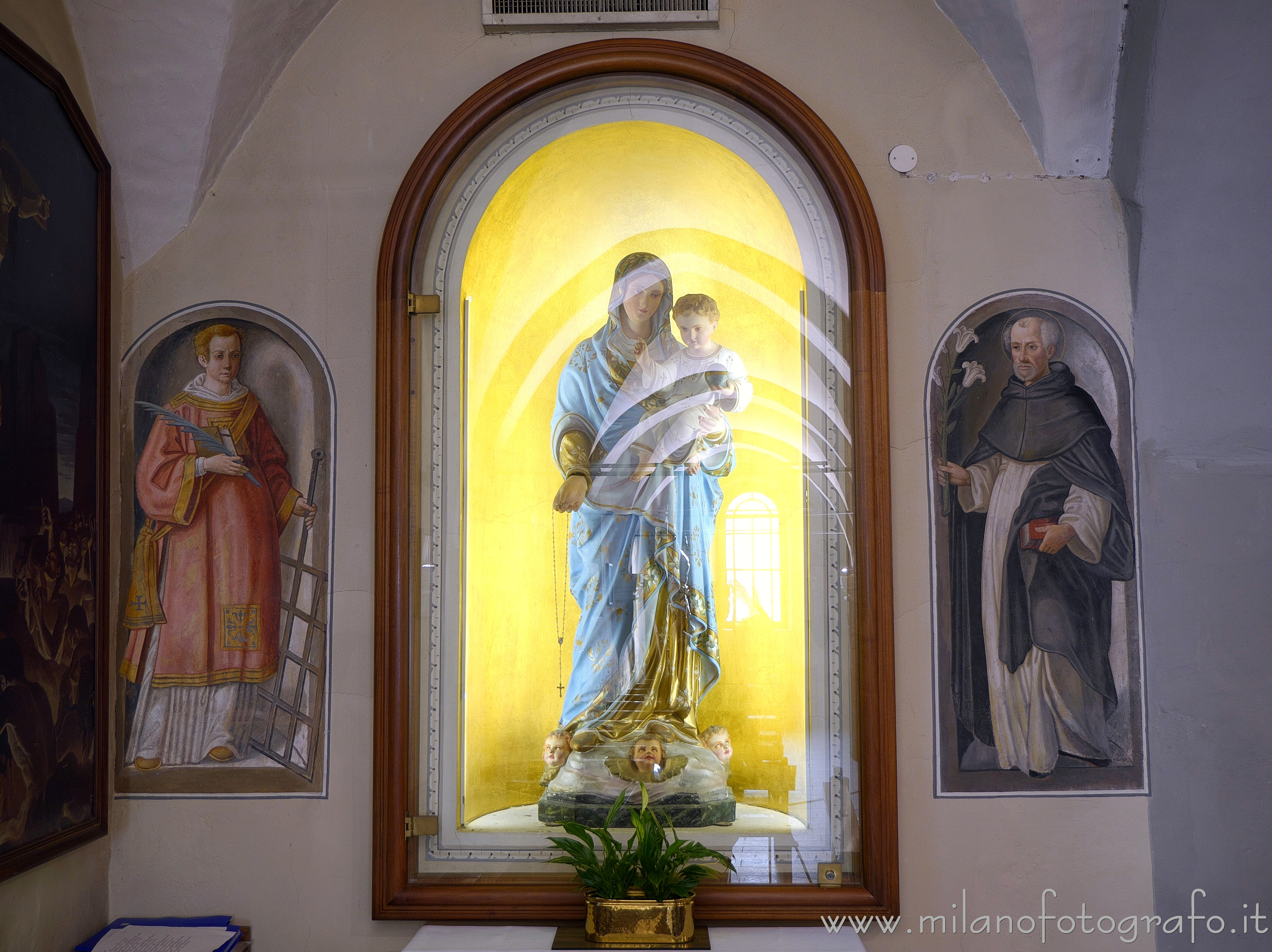 Verrone (Biella, Italy) - Wall at the head of the left aisle of the St. Lawrence Church